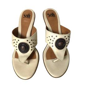 Sofft Leather Beige Medallion Thong Sandals  Size: 10 M